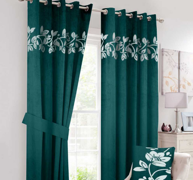 LUXURY SPLENDID VELVET CURTAINS ( LENGTH : 254 CM , WIDTH : 137 CM )